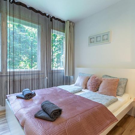 Gems Of Budapest - Ruby Unit Luaran gambar