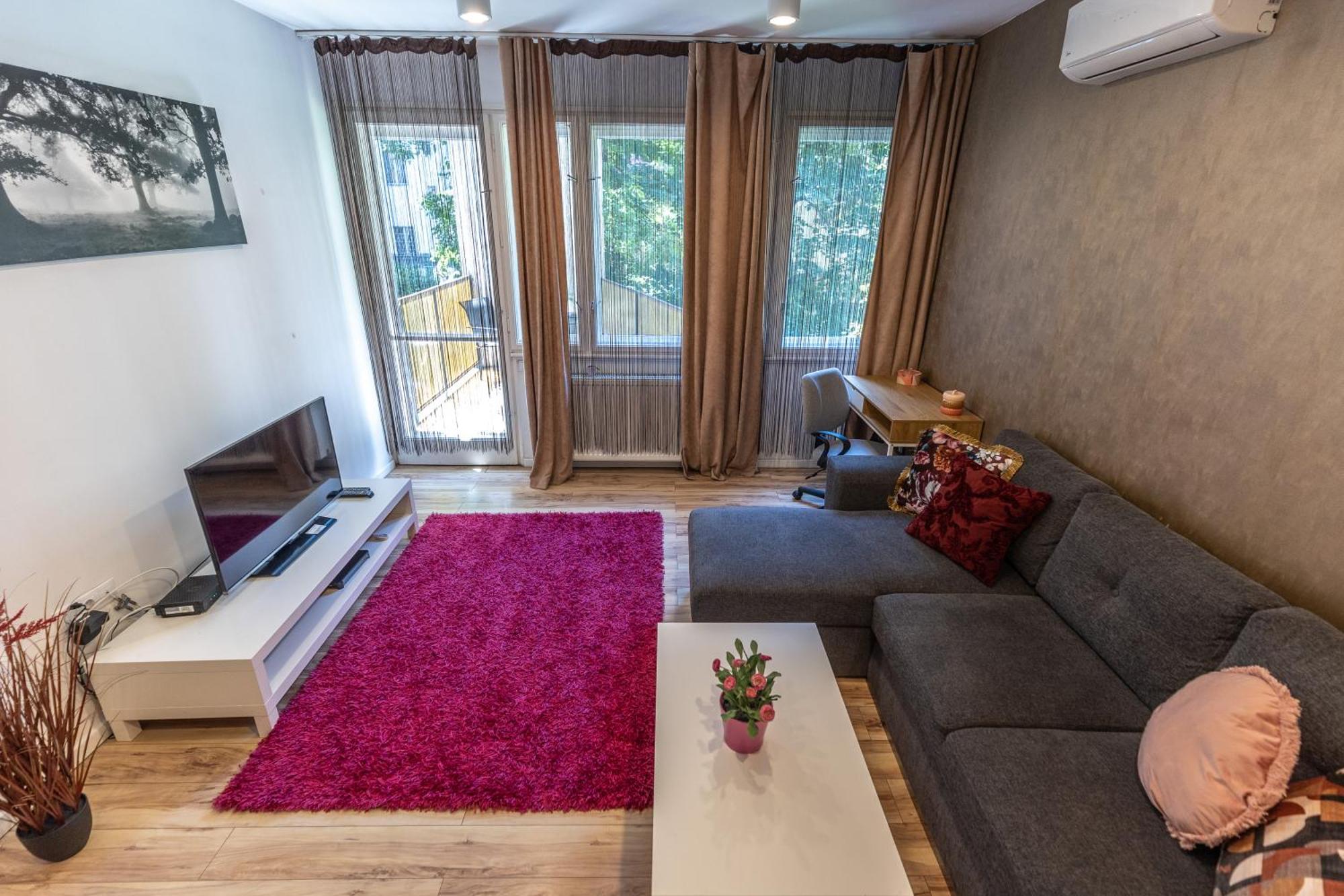 Gems Of Budapest - Ruby Unit Luaran gambar