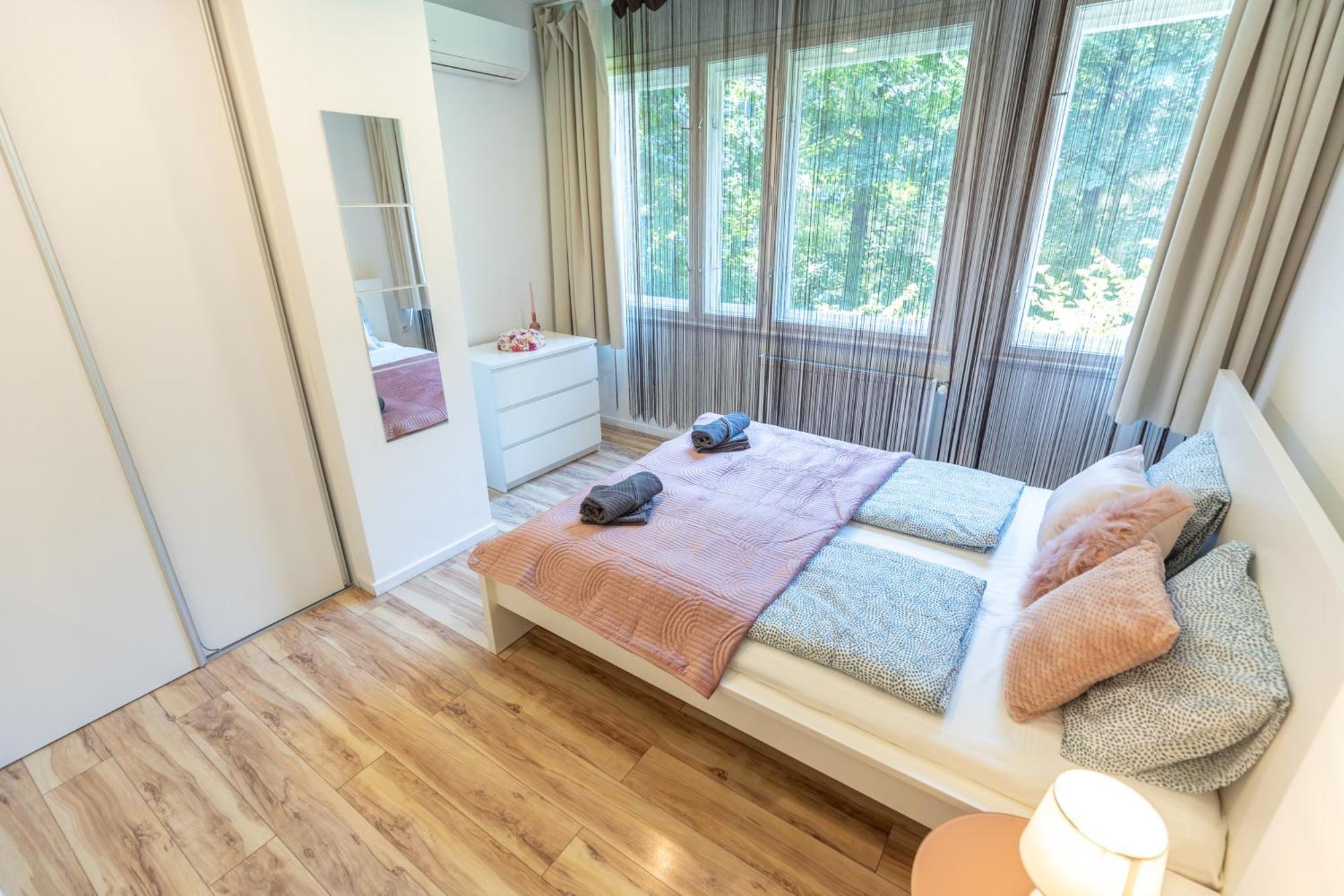 Gems Of Budapest - Ruby Unit Luaran gambar
